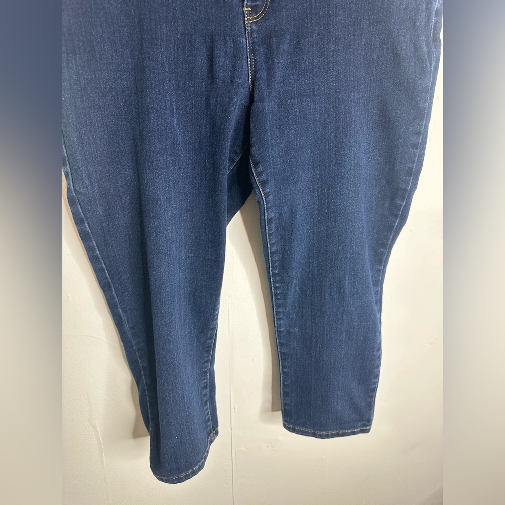 Michael Kors Jeans Mid Rise Straight Legged - Picture 4 of 7